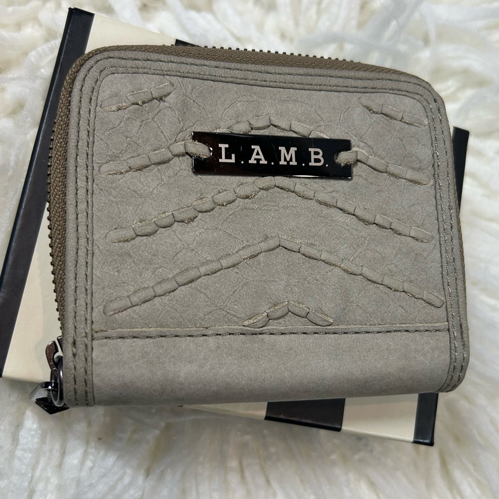 🦄 L.A.M.B. Sample 💯 Leather Wallet🦄
